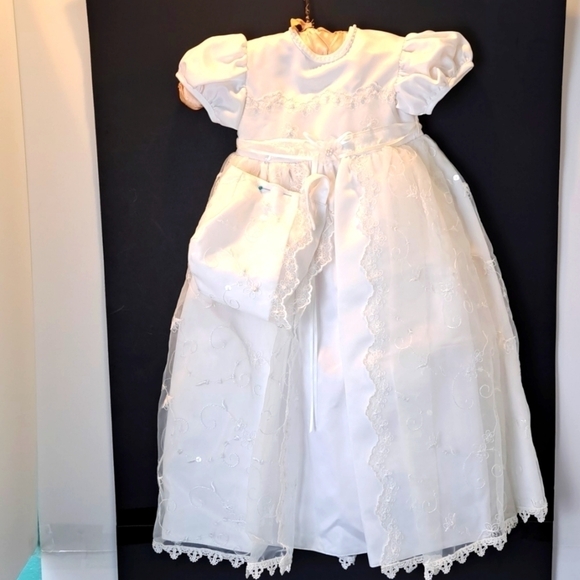 unbranded Other - Christening dress 6-9 months with hat for reborn doll new